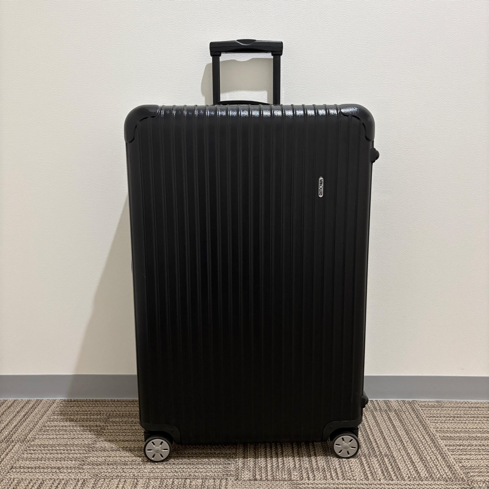 リモワ サルサ 871.77-8 107リットル 中古商品 4輪