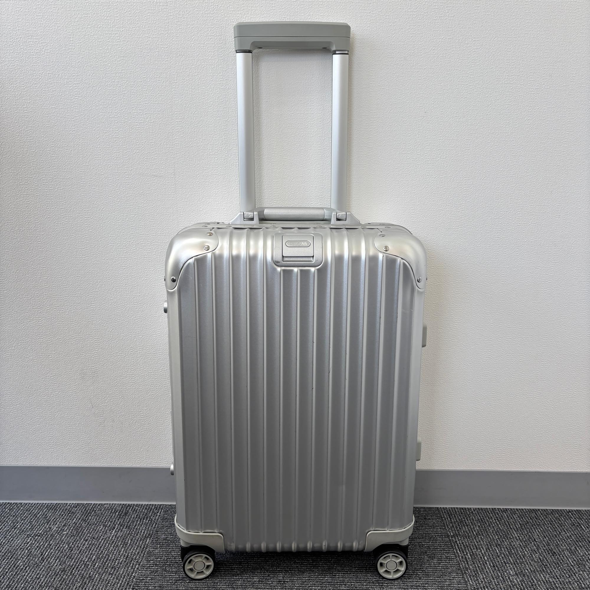リモワ トパーズ(オリジナル) 920.52-8 中古美品 32リットル 4輪