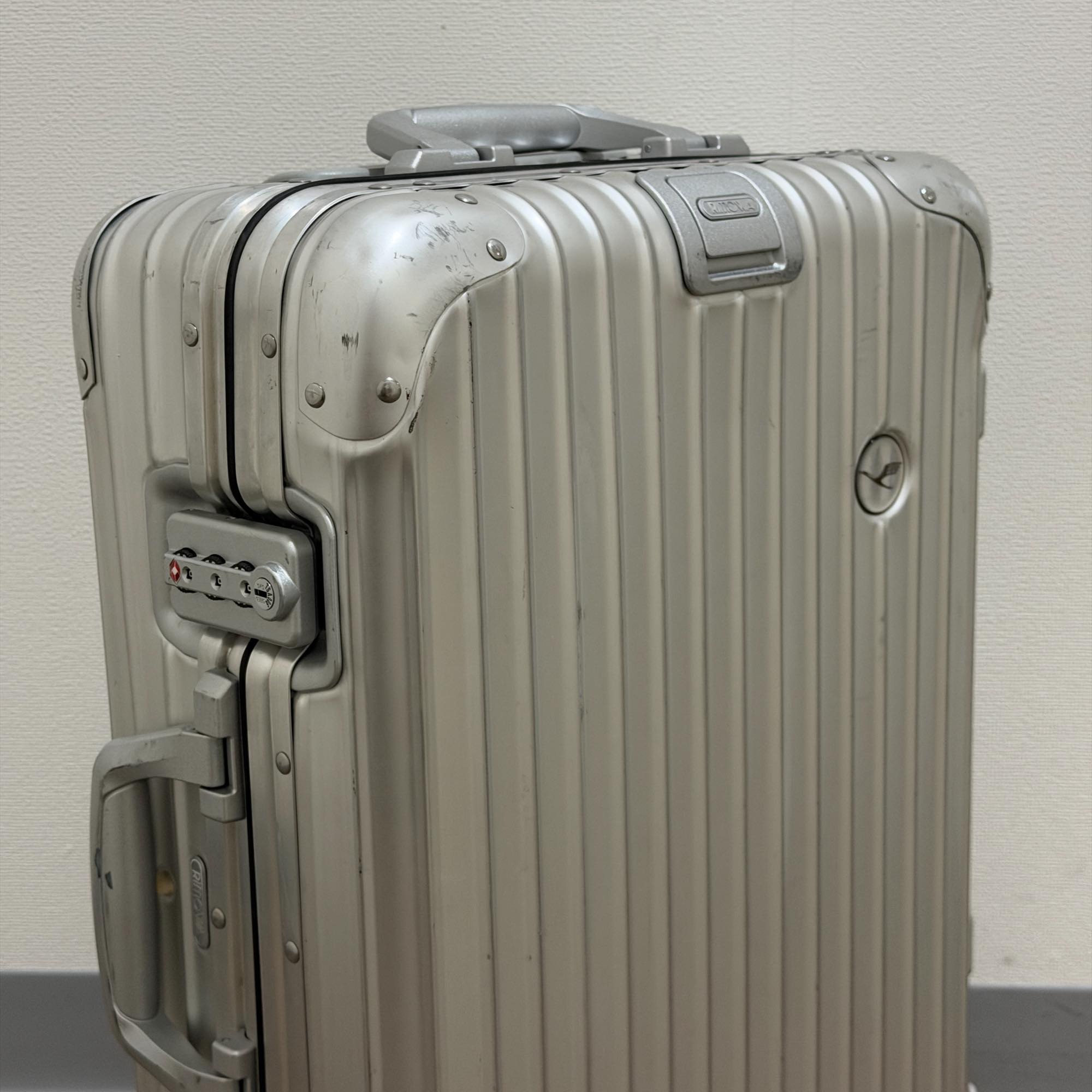ルフトハンザ リモワ アルミニウム 921.90-8 中古美品 32リットル 2輪