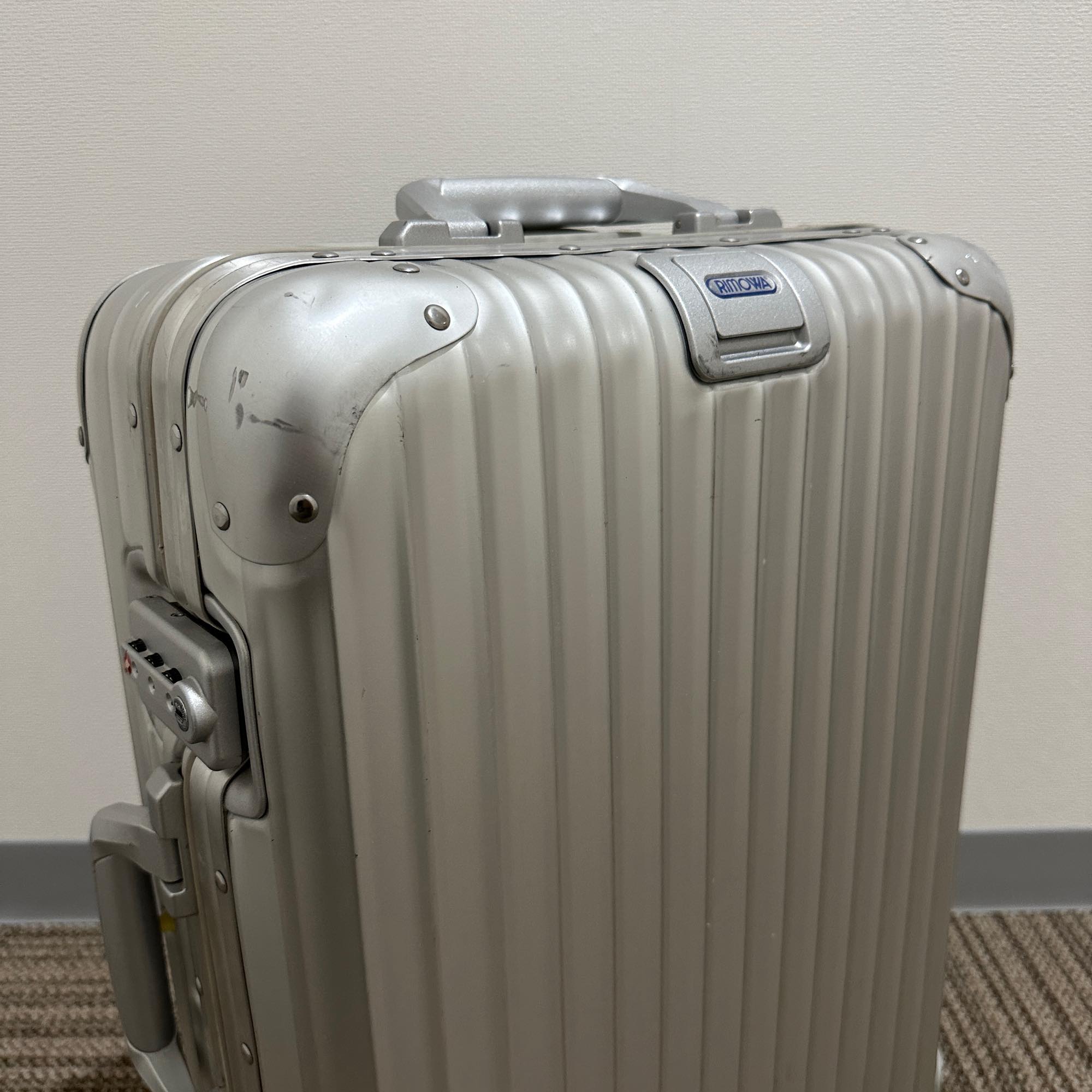 リモワ トパーズ 929.52-8 中古商品 32リットル 2輪