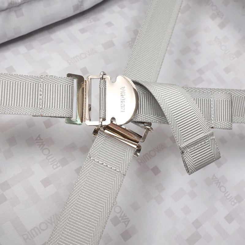 リモワ サルサ 810.40 中古商品 27リットル 4輪
