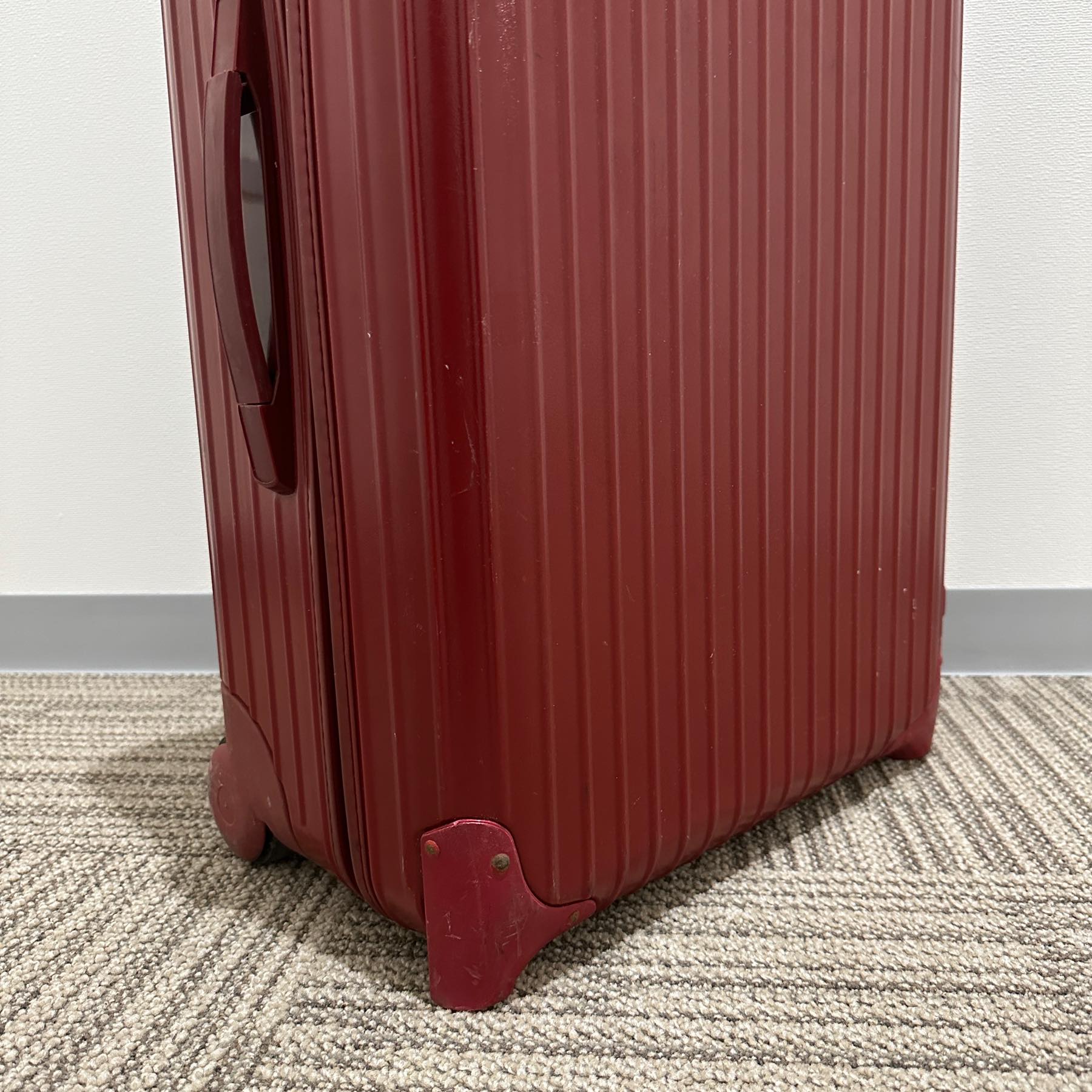 リモワ サルサ 815.63 中古商品 61リットル