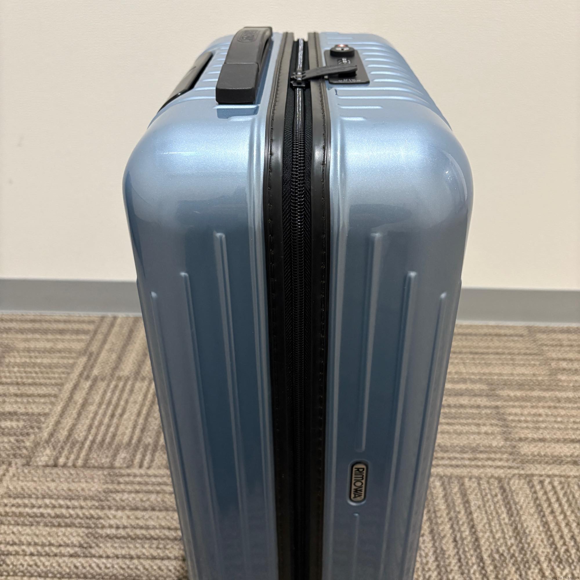 リモワ サルサ エアー 820.52.78.4-1 33リットル 中古美品 4輪