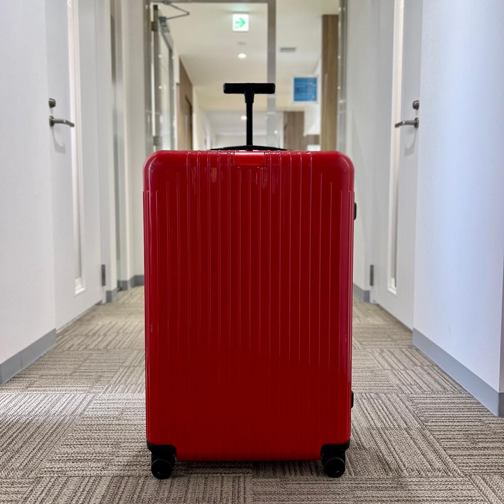 リモワ エッセンシャルライト 823.73.65.4 チェックインL 中古美品 レッド