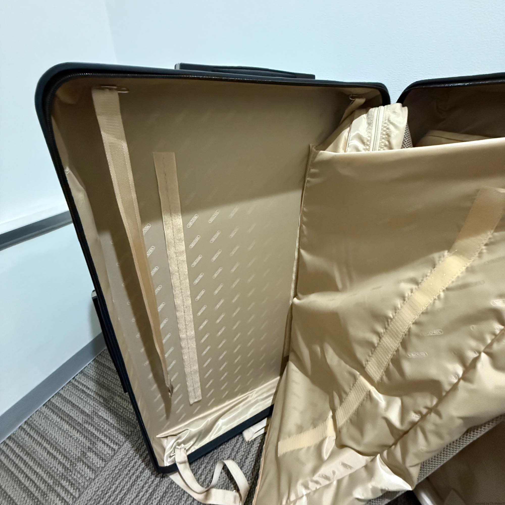 リモワ サルサデラックス 3Suiter 830.80.33.4 中古美品 128リットル 4輪