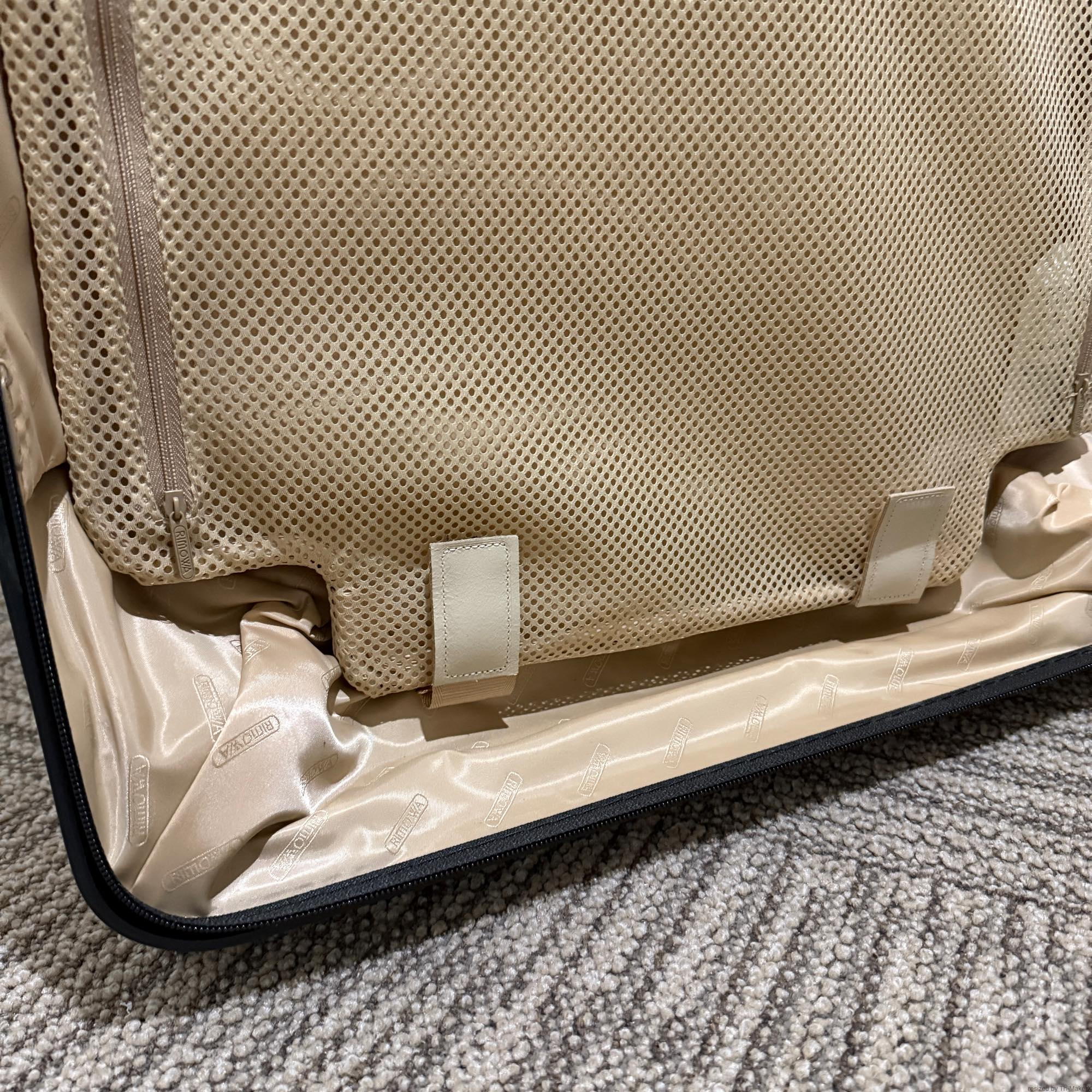 リモワ サルサデラックス 3Suiter 830.80.33.4 中古美品 128リットル 4輪