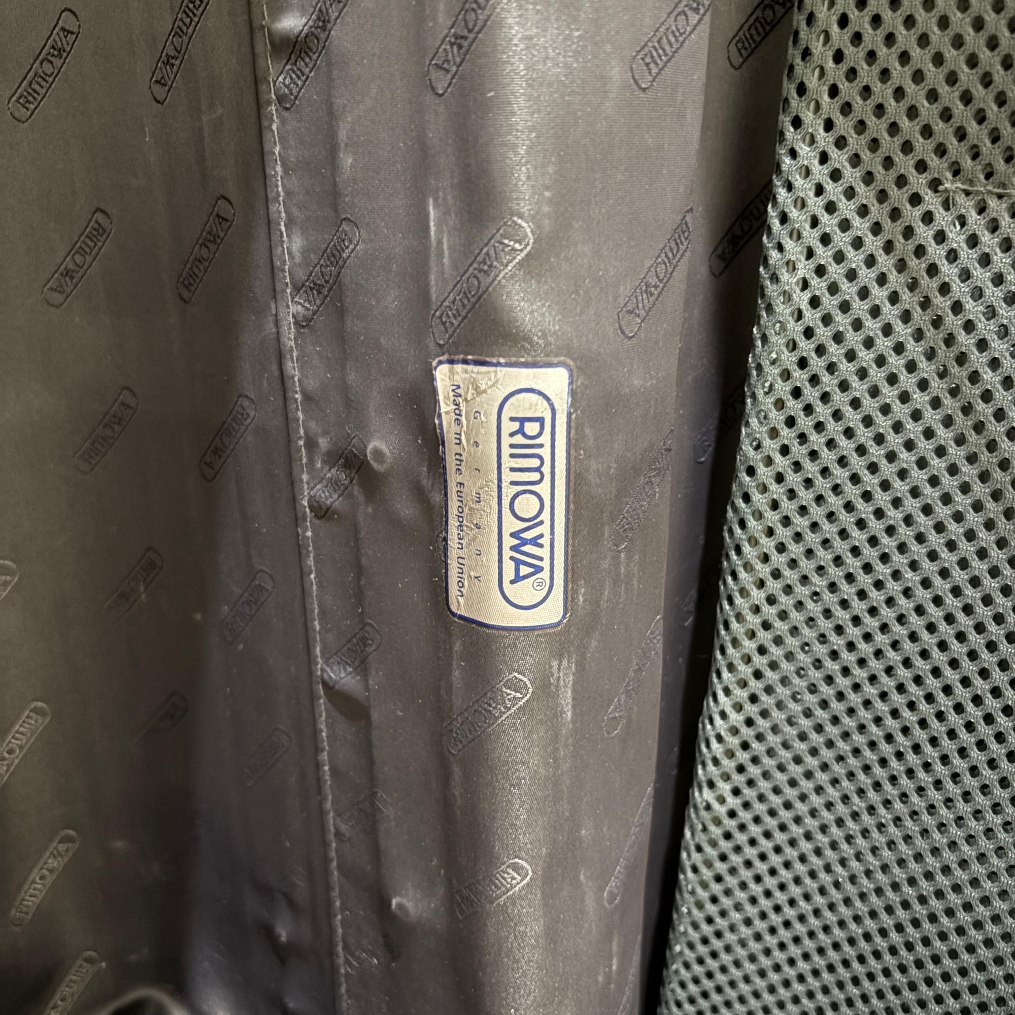 リモワ タンゴ 831.52 中古美品 35リットル 2輪