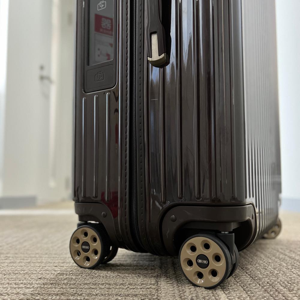リモワ サルサ デラックス 電子タグ 831.73.33.5 87リットル 中古商品 4輪
