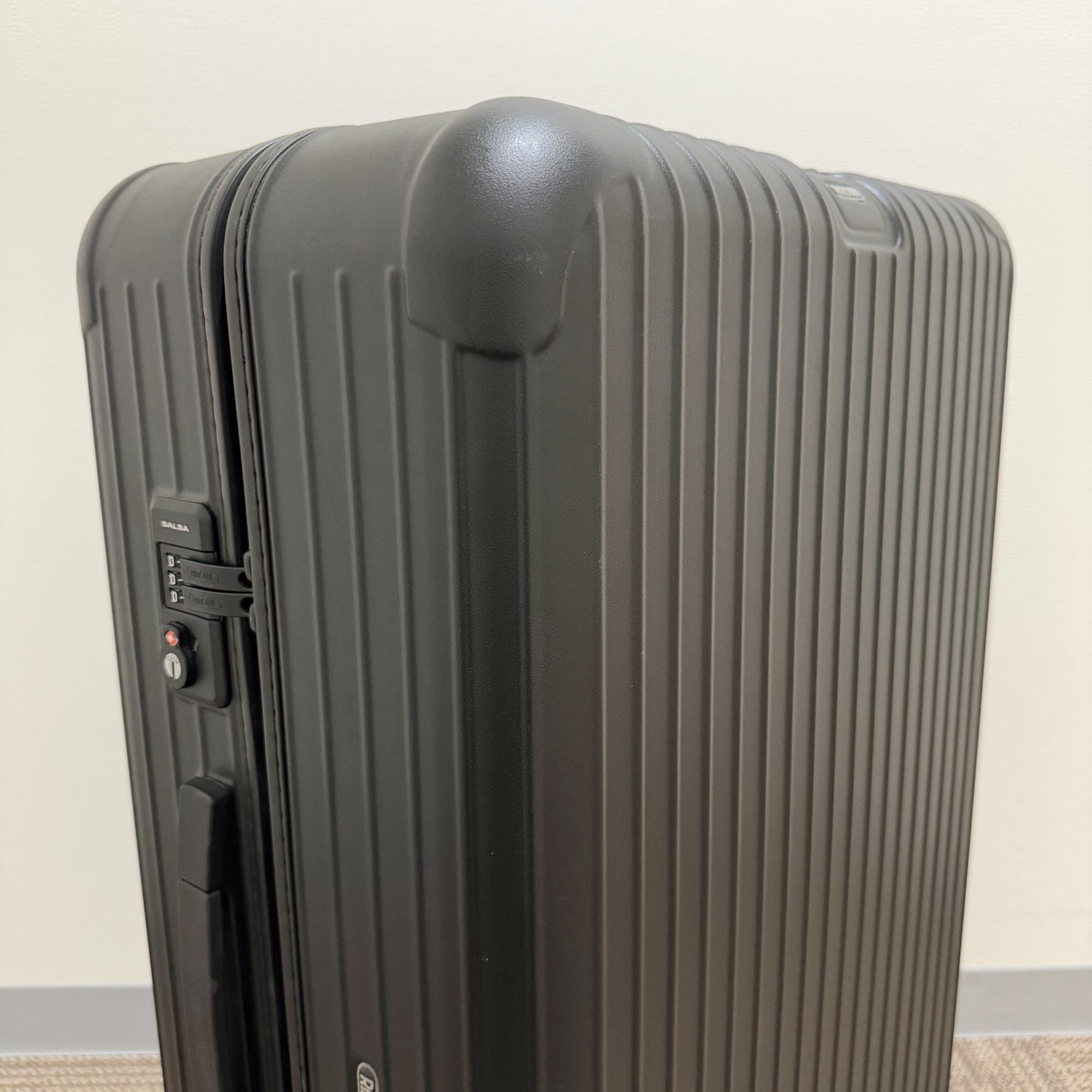 リモワ サルサ 834.73.11.3 中古美品 98リットル 4輪