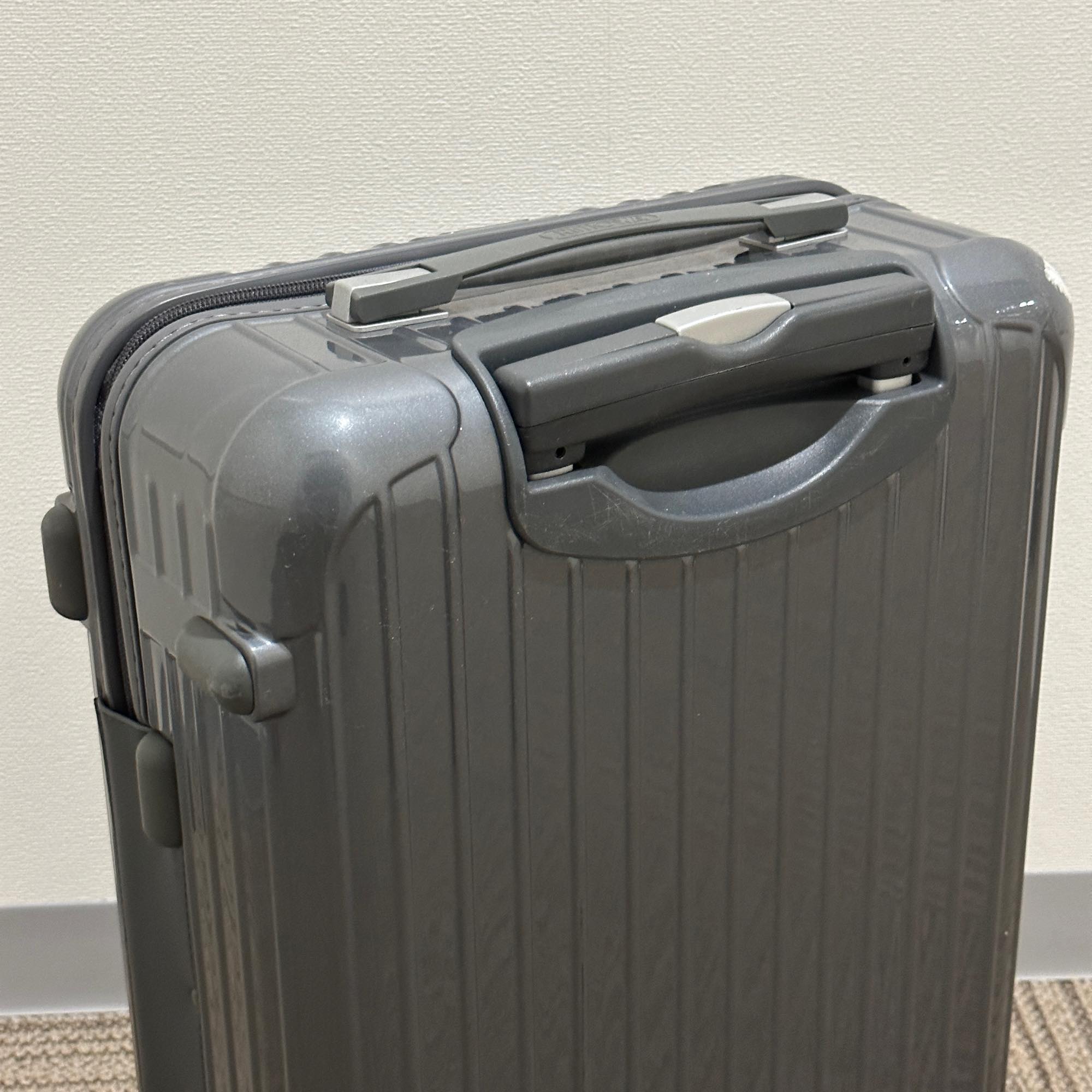 リモワ サルサデラックス 854.52 33リットル 中古美品 2輪
