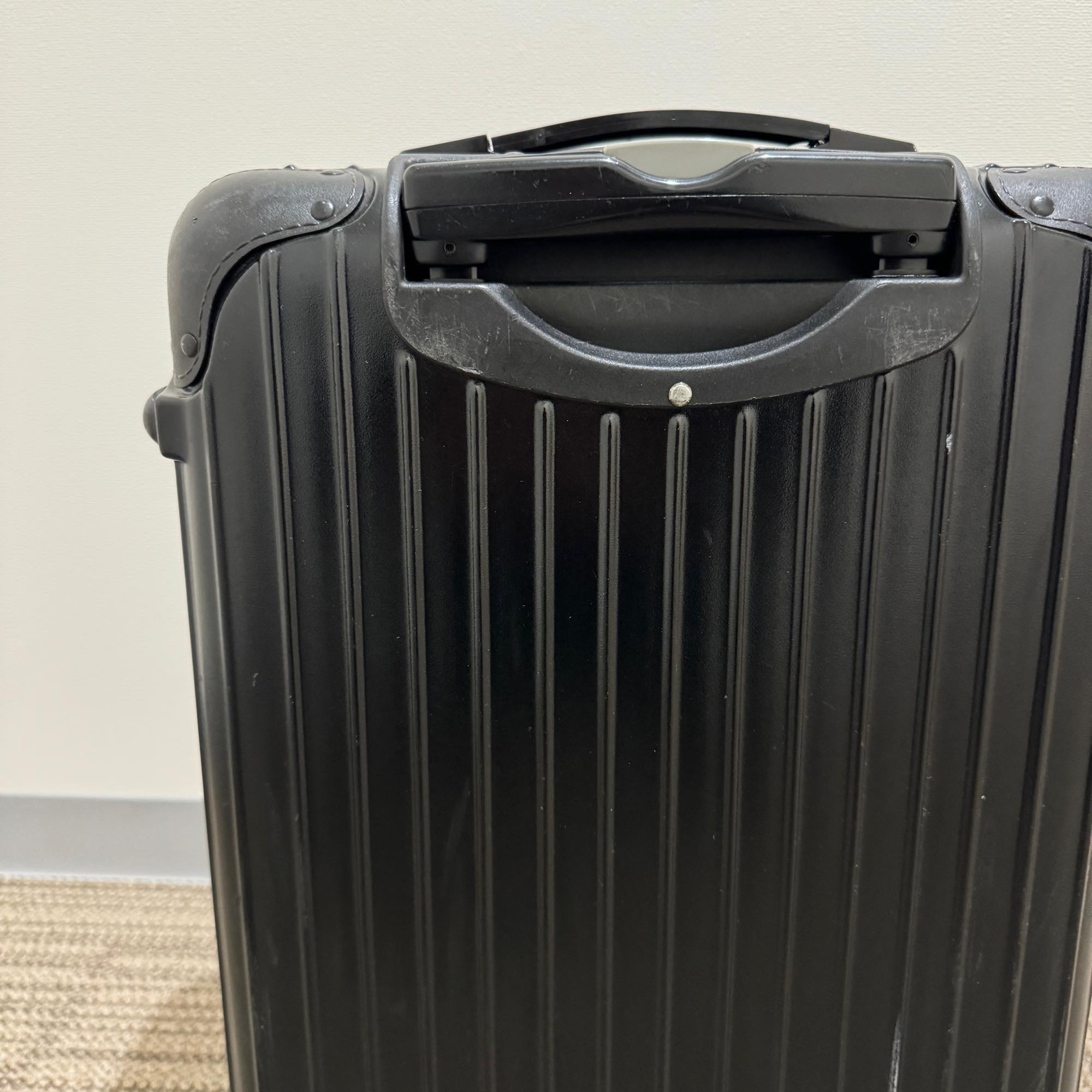 リモワ サンバ 中古商品 858.52 35リットル 2輪