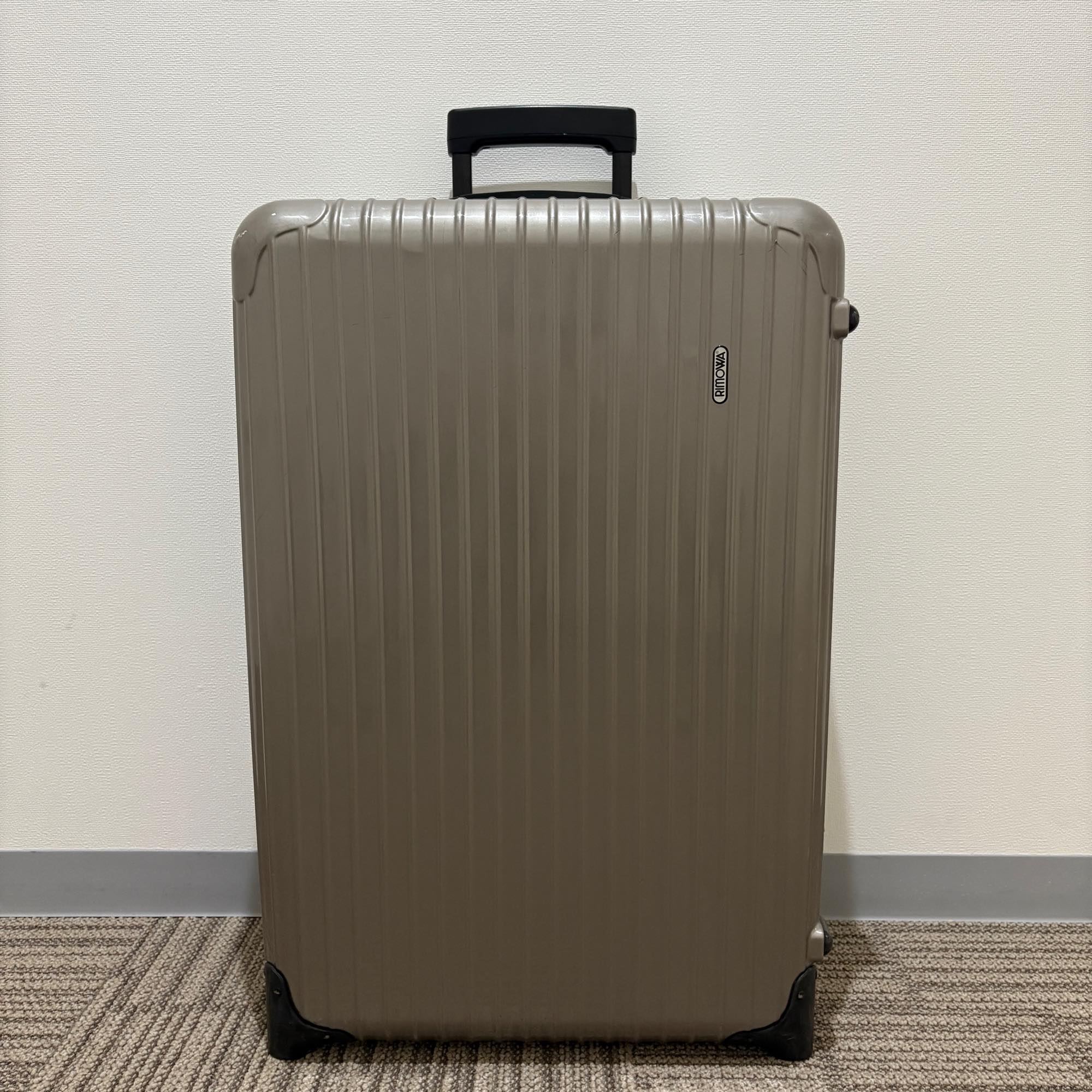 リモワ サルサ(エッセンシャル) 859.70 中古商品 82リットル 2輪