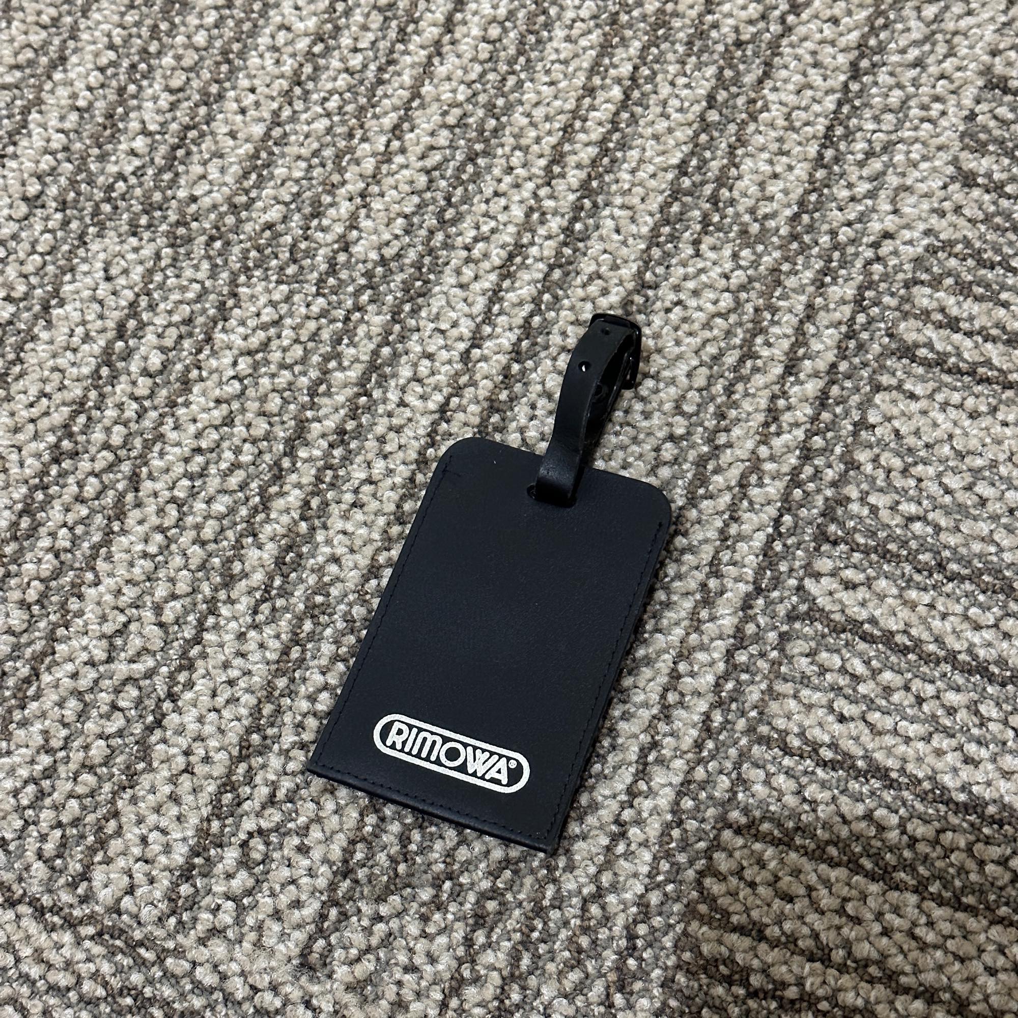 リモワ サンバ 859.77 107リットル 中古商品 2輪