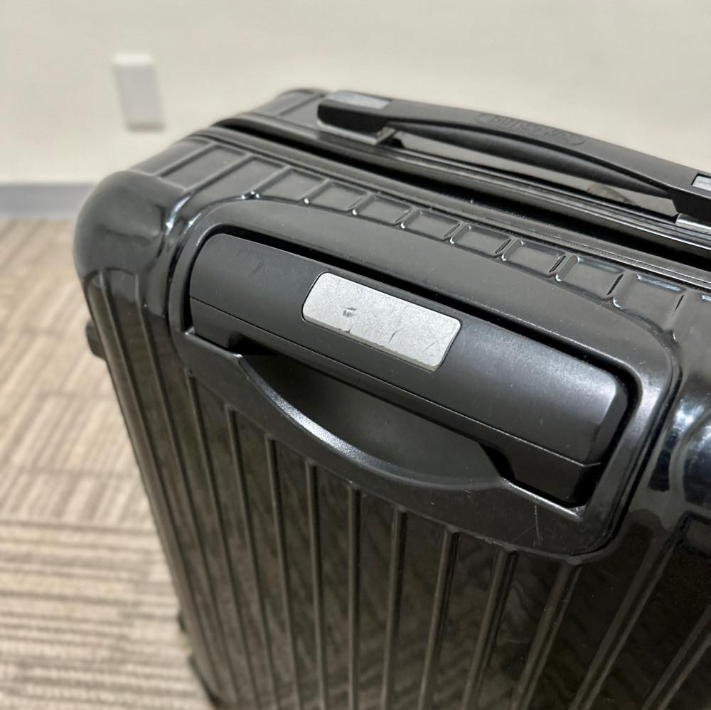リモワ サルサデラックス 870.52 新古品 32リットル 4輪