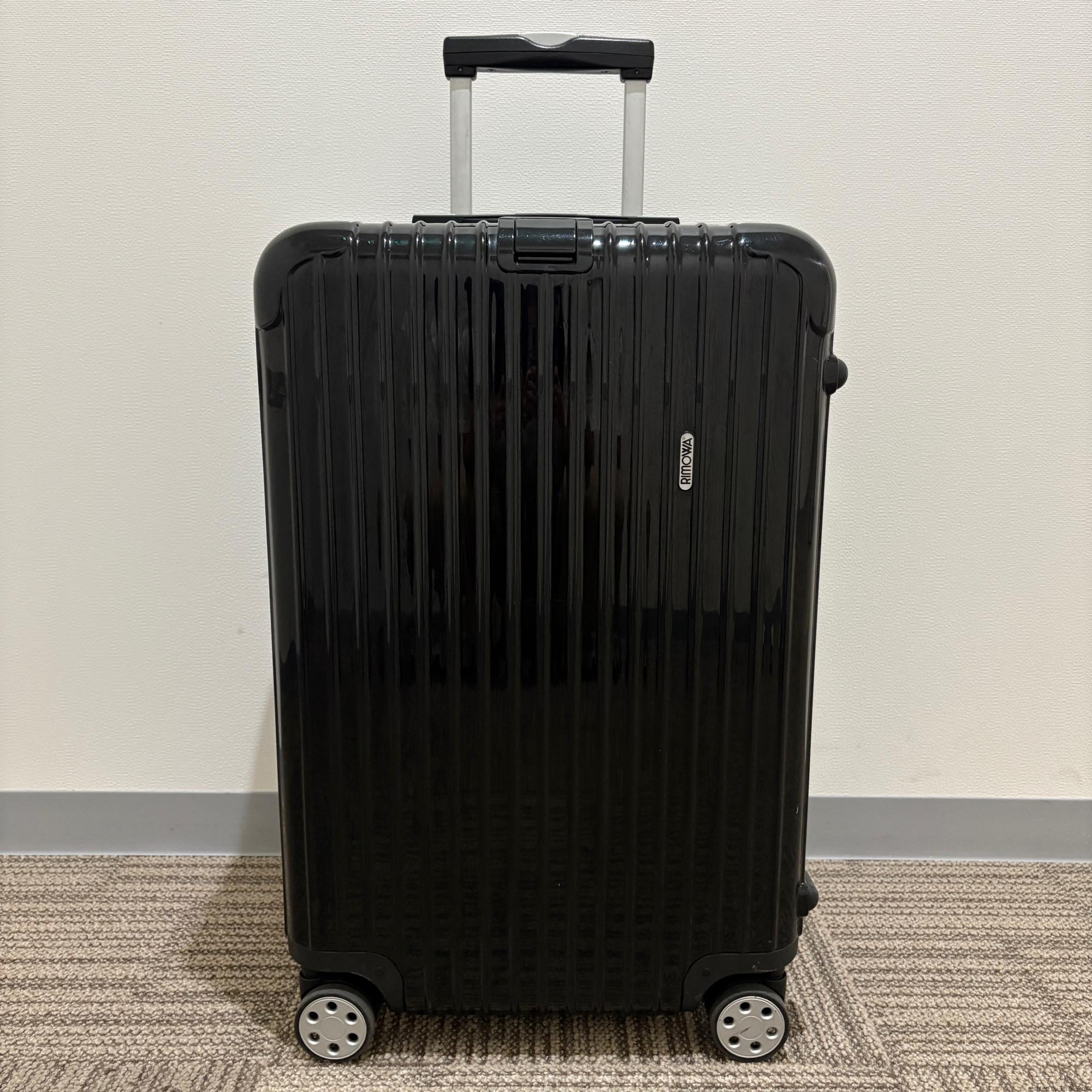 リモワ サルサデラックス 870.63 中古美品 61リットル 4輪