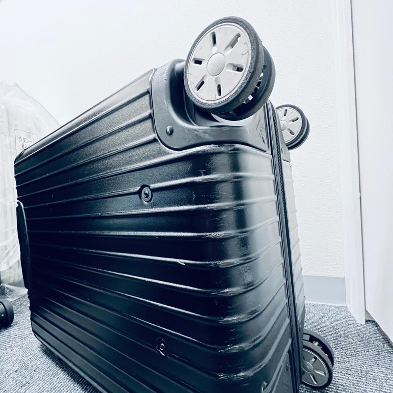 リモワ サルサ U871.56 48リットル 中古商品 4輪