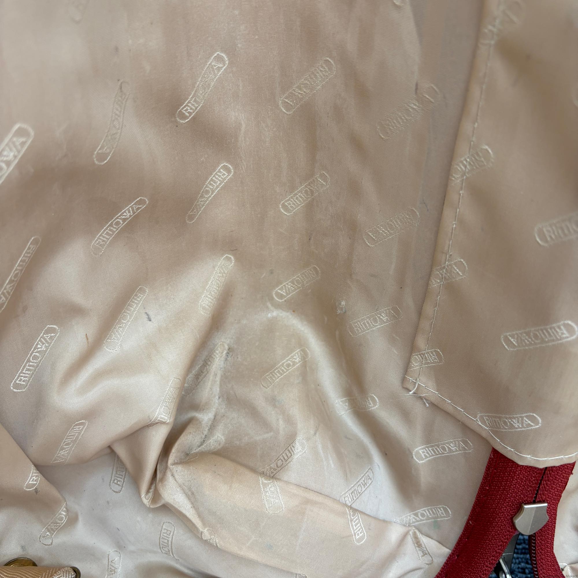 リモワ サルサデラックス(エッセンシャル) 873.70 中古商品 86リットル 4輪