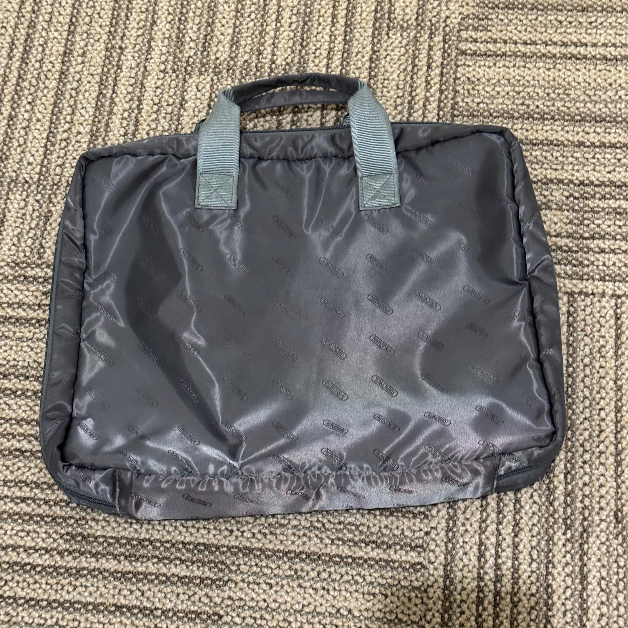 リモワ リンボ 880.40.50.2 中古美品 24リットル 4輪