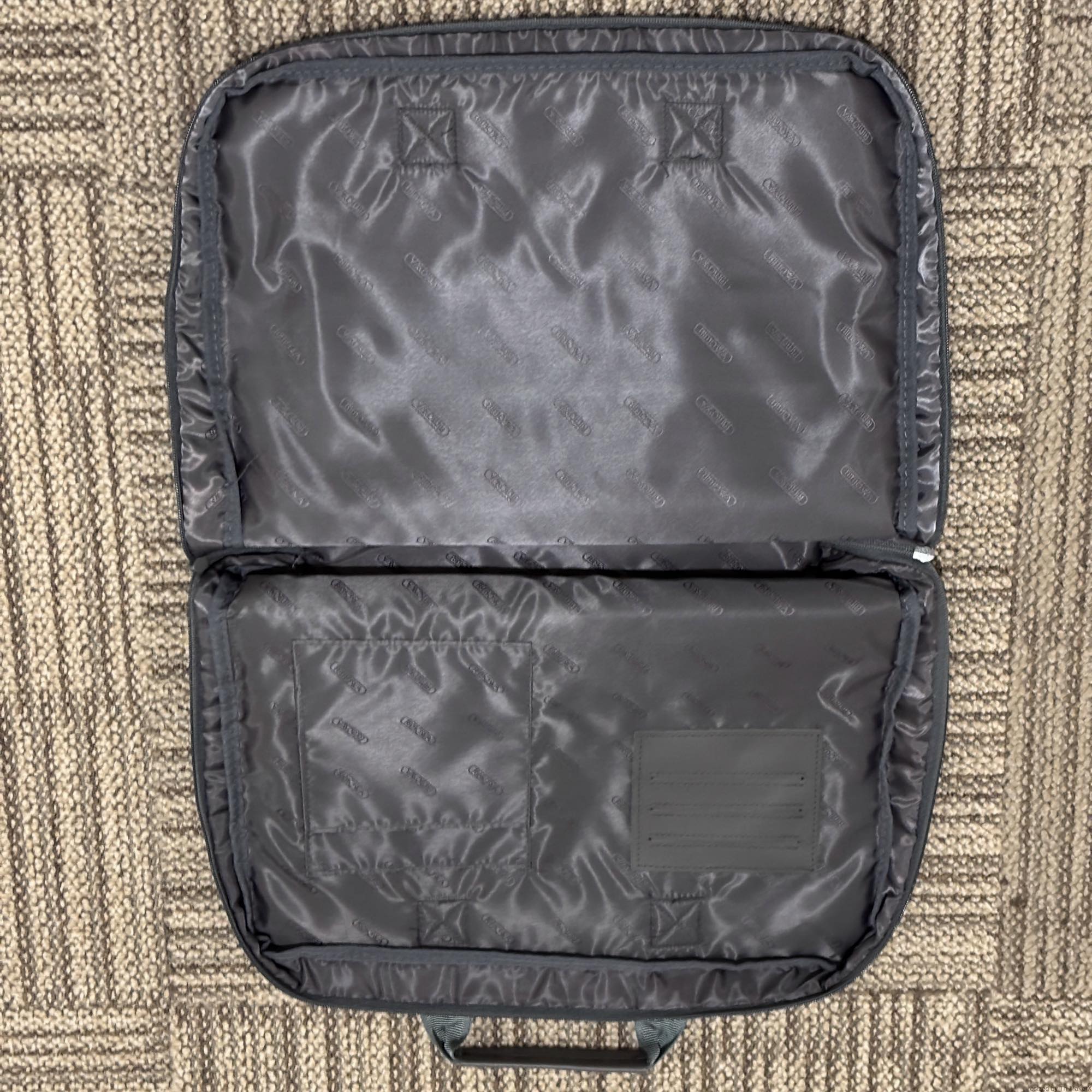 リモワ リンボ 880.40.50.2 中古美品 24リットル 4輪