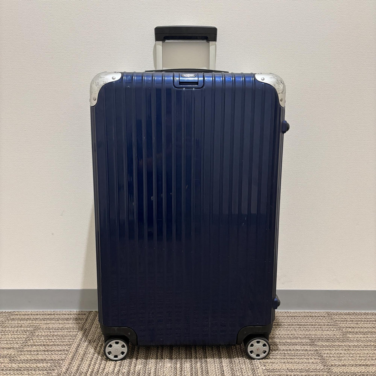 リモワ ハイブリッド (リンボ) 880.70 75リットル 4輪 – リモワ(RIMOWA 