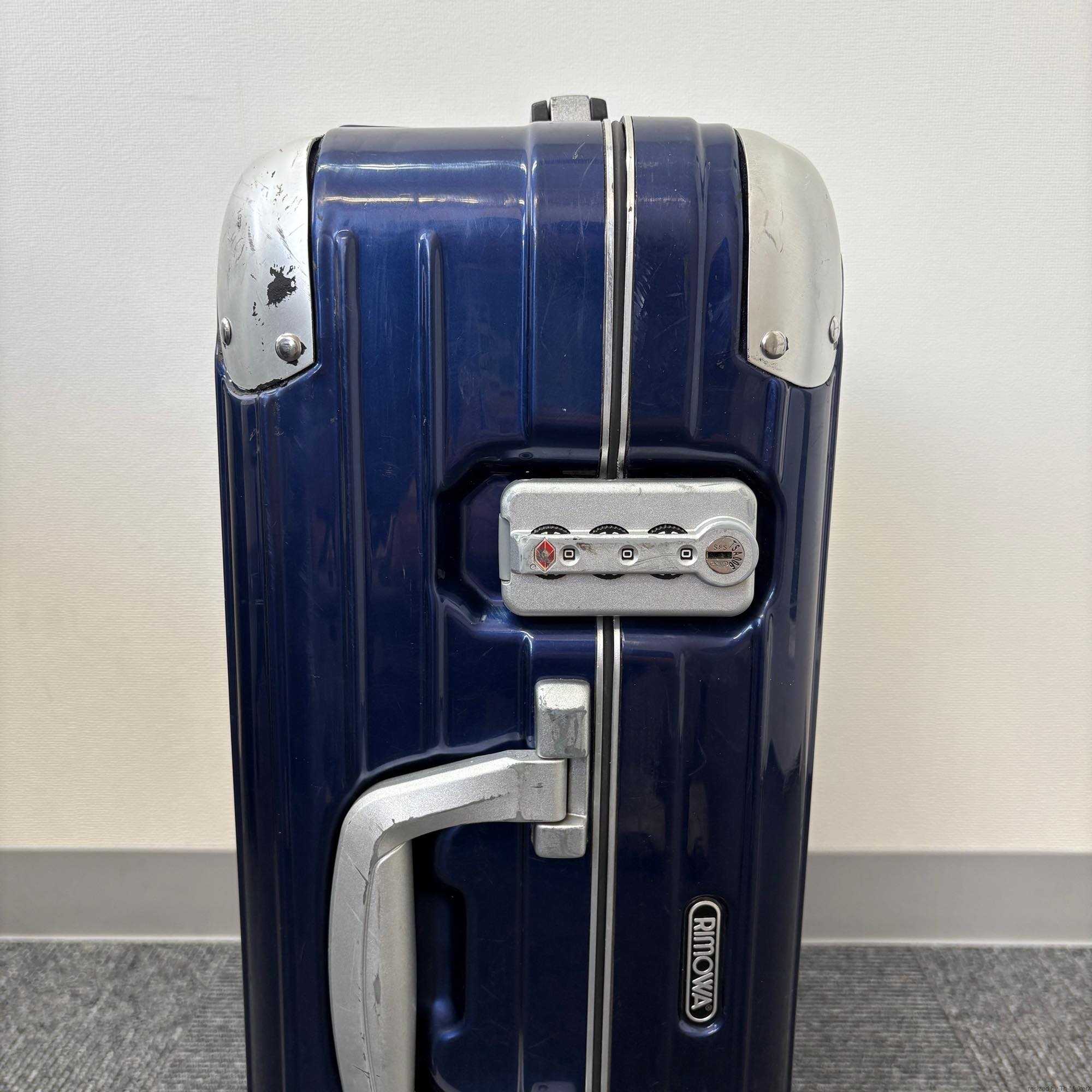リモワ リンボ(ハイブリッド) 881.52 32リットル 中古商品 2輪