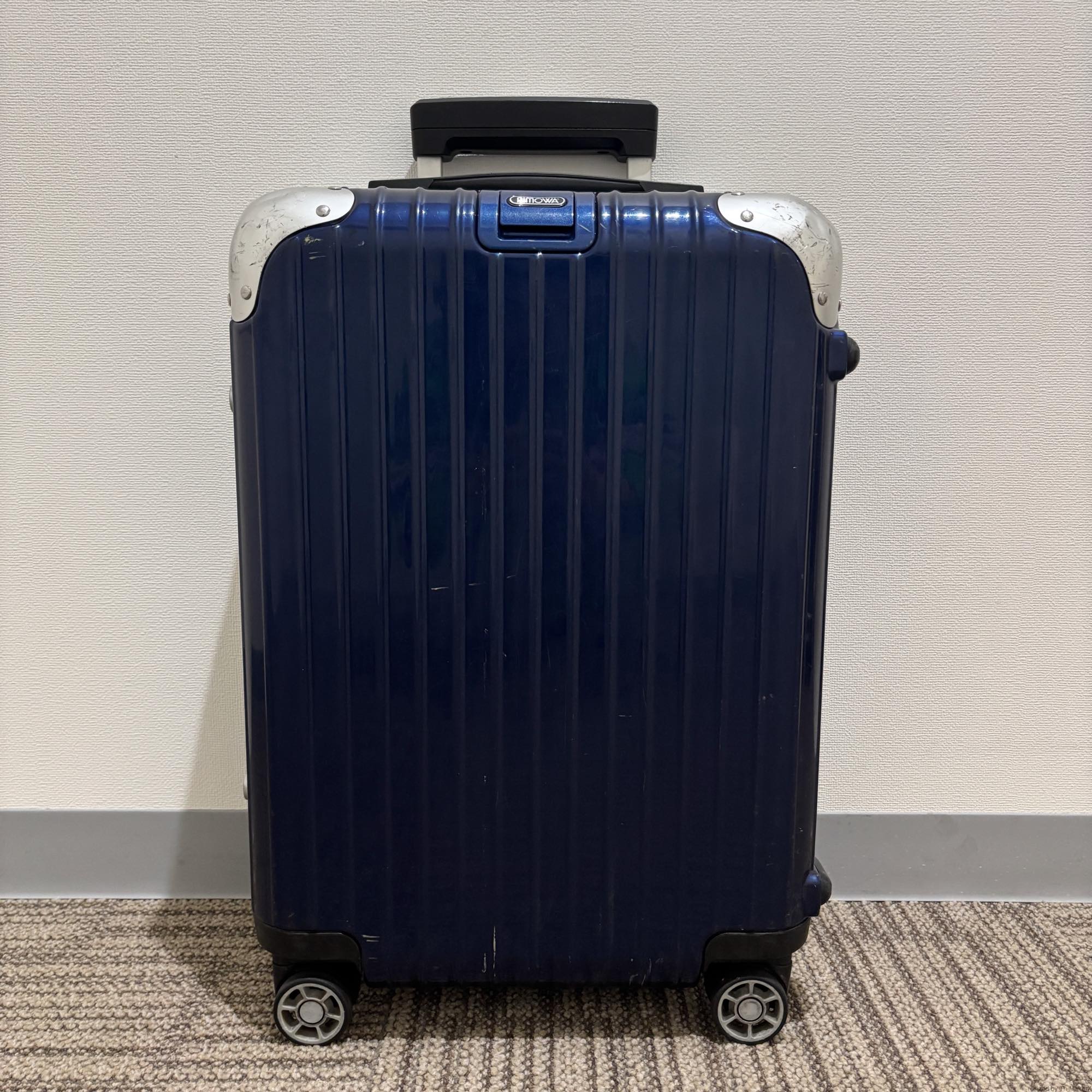 リモワ ハイブリッド(リンボ) 891.52 中古商品 35リットル 4輪