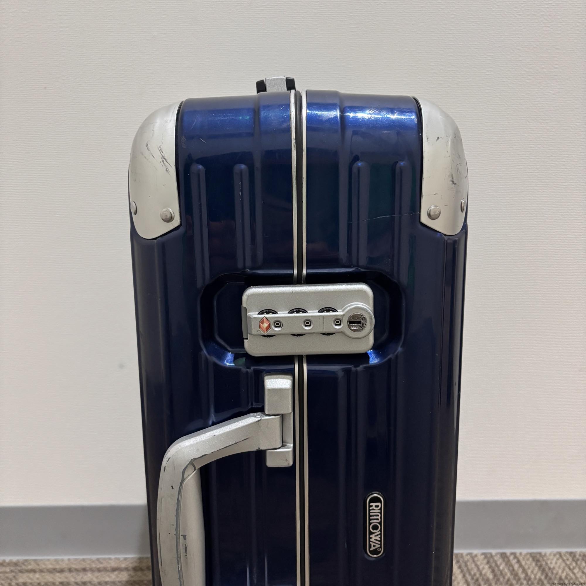 リモワ ハイブリッド(リンボ) 891.52 中古商品 35リットル 4輪