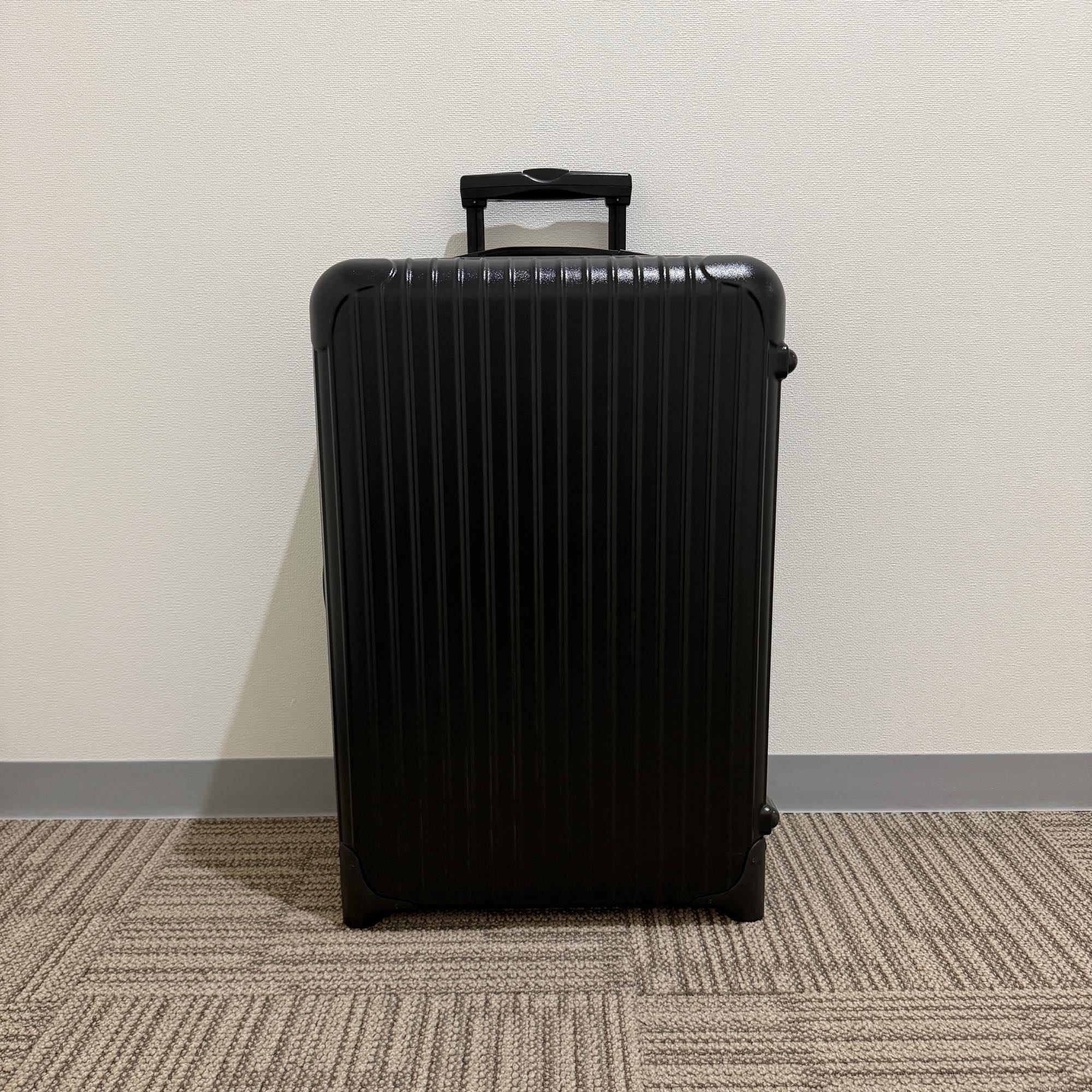 リモワ サルサ 851.63-9 中古商品 63リットル 2輪