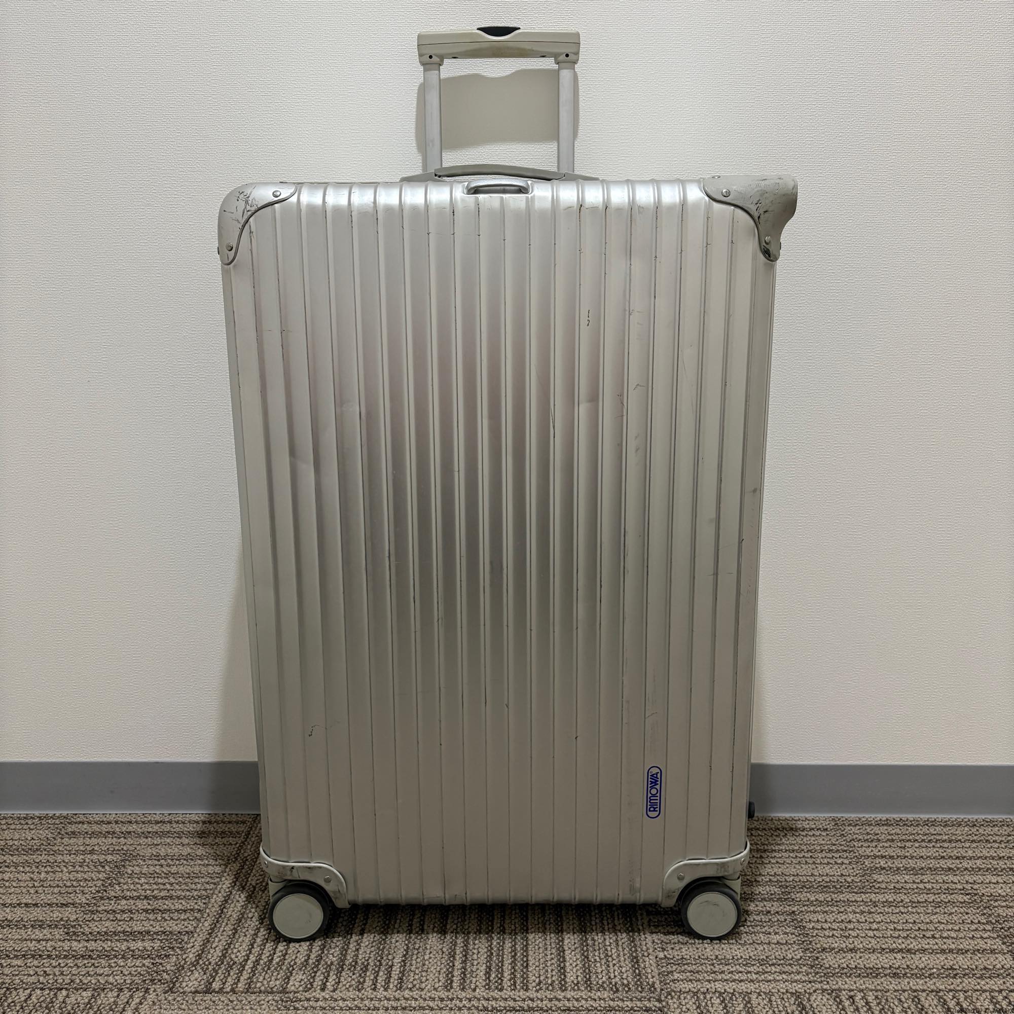 リモワ トパーズ 中古商品 932.77-9 104リットル 4輪