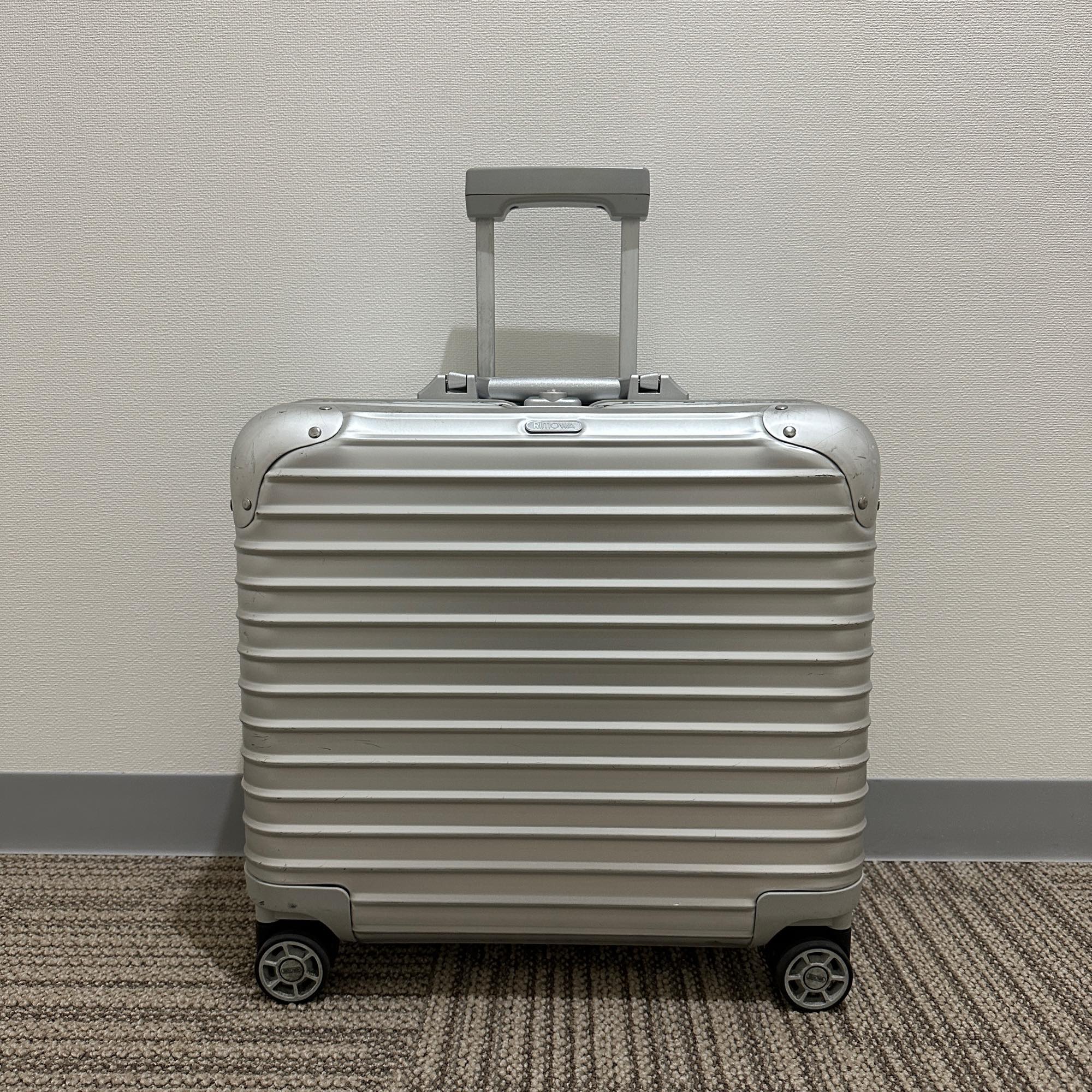 リモワ トパーズ 923.40-1 中古商品 26リットル 4輪