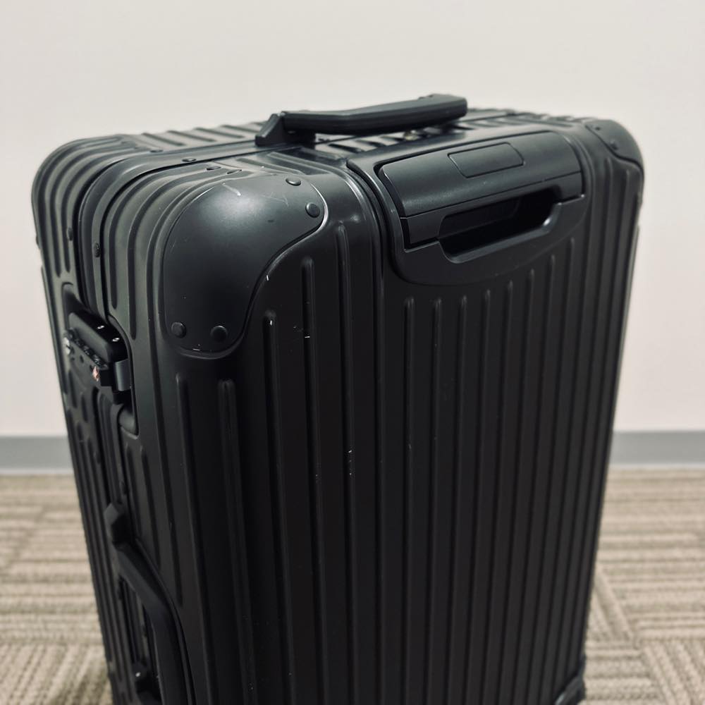 リモワ トパーズ ステルス 中古商品 924.63.01.4 64リットル 4輪