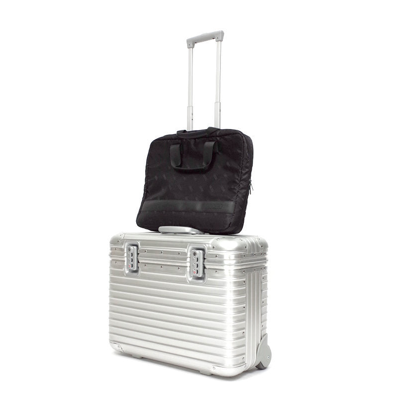 リモワ パイロット 中古商品 925.50 29リットル 2輪