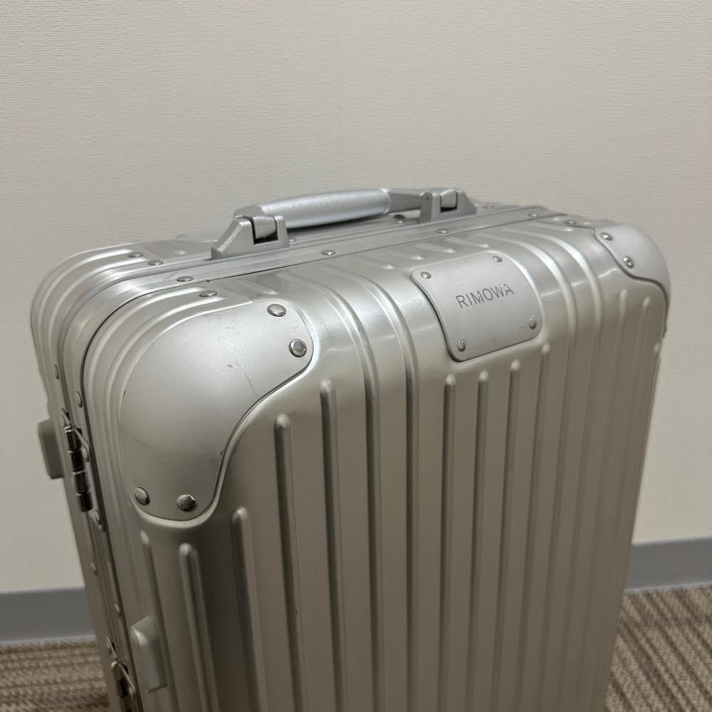 リモワ オリジナル 925.53.00.4 キャビン 中古商品 35リットル 4輪