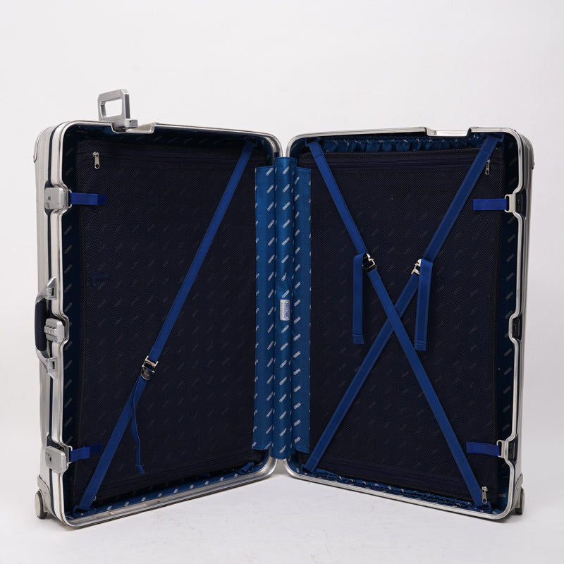 リモワ シルバーインテグラル 中古商品 927.77 104リットル 4輪