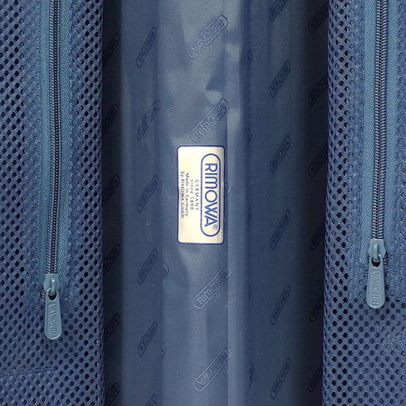 リモワ トパーズ 932.73 中古商品 84リットル 4輪