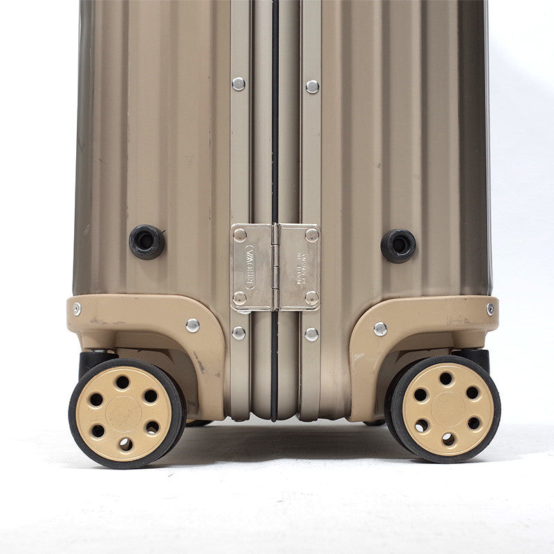 リモワ トパーズ チタニウム 中古商品 945.77 98リットル 4輪