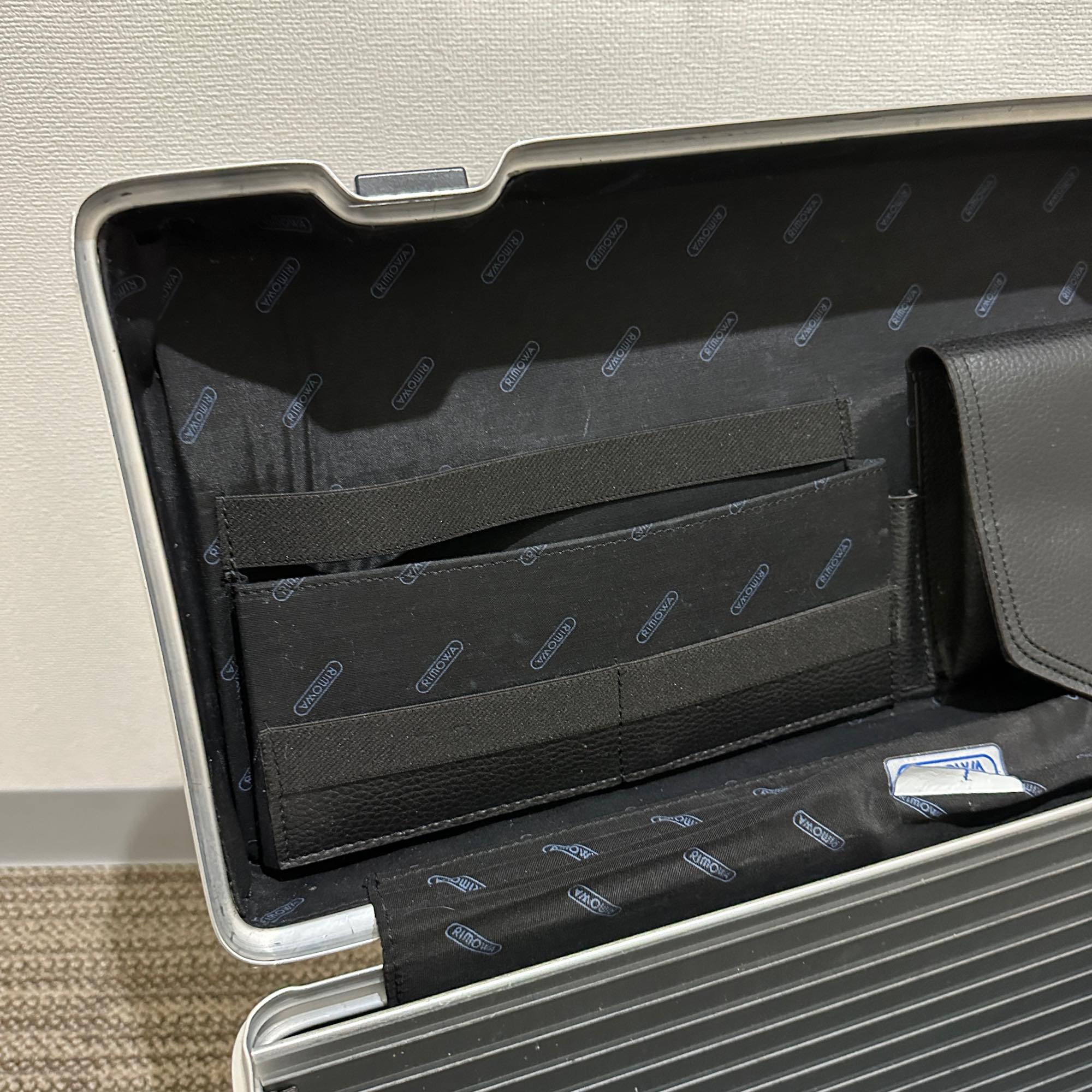 リモワ トパーズ U950.51 中古商品 42リットル 2輪
