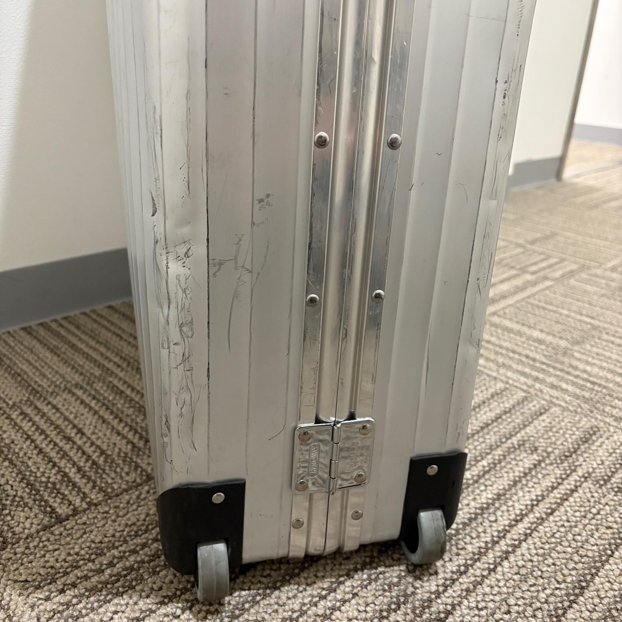 リモワ サバンナ 中古商品 U957.77 2輪