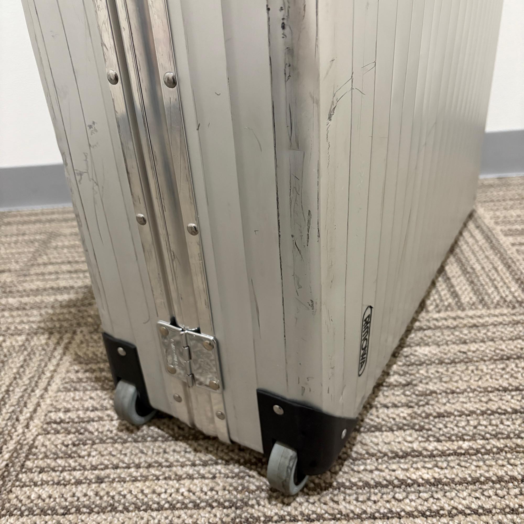 リモワ サバンナ 中古商品 U957.77 2輪