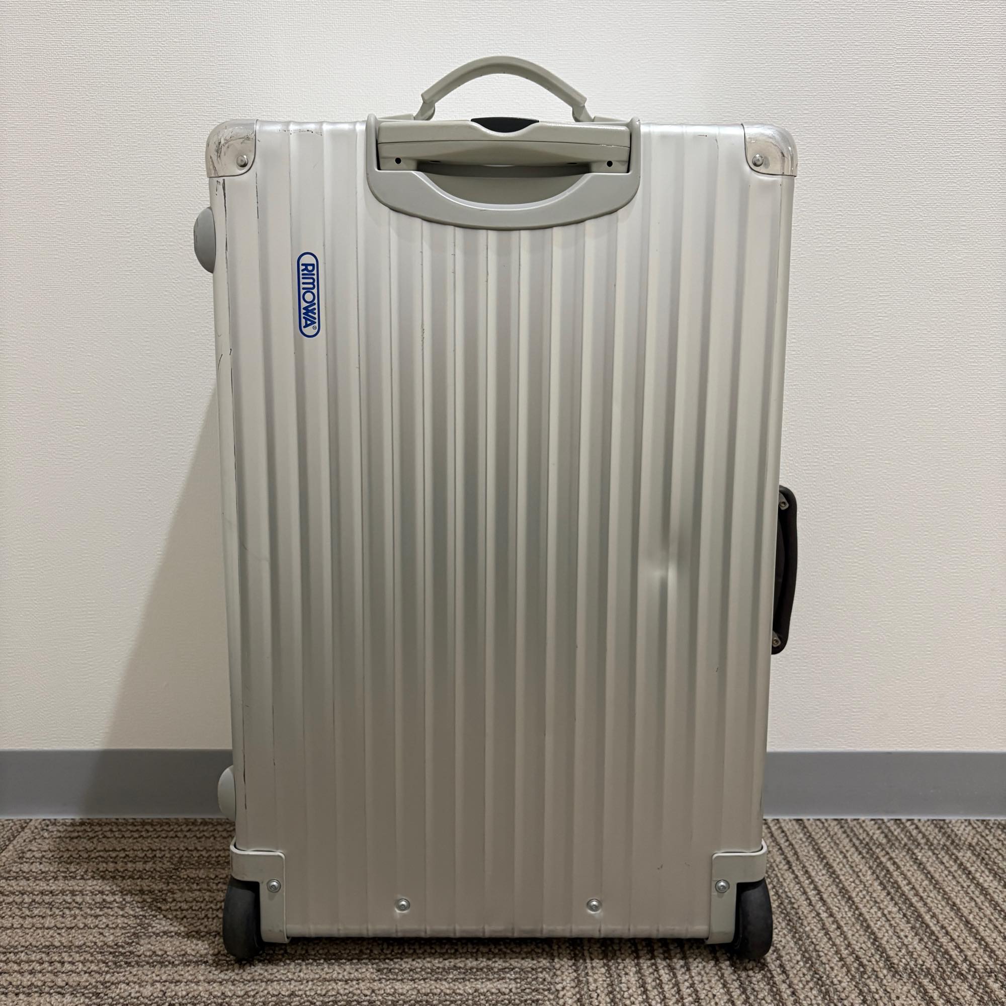リモワ クラシックフライト 中古美品 976.63 60リットル 2輪