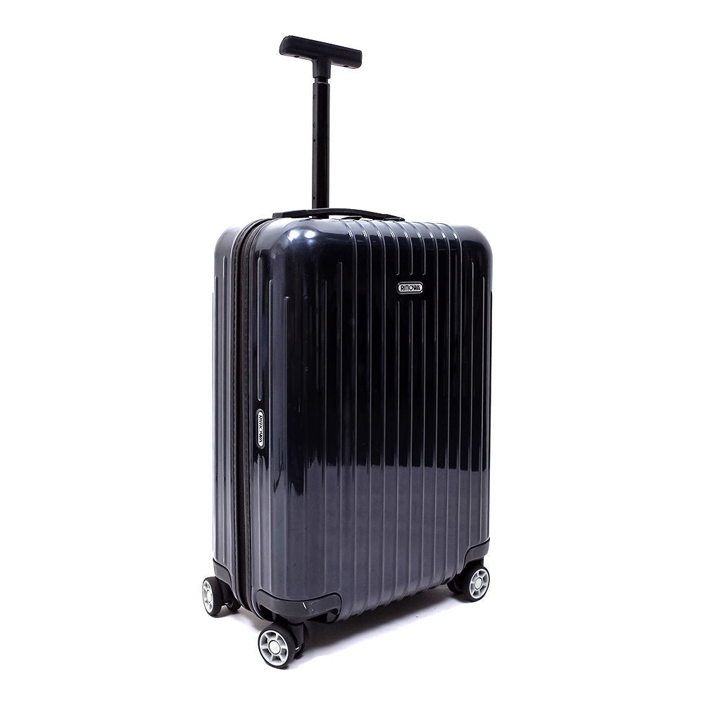 リモワ　サルサエアー　中古商品　825.52　33リットル　4輪