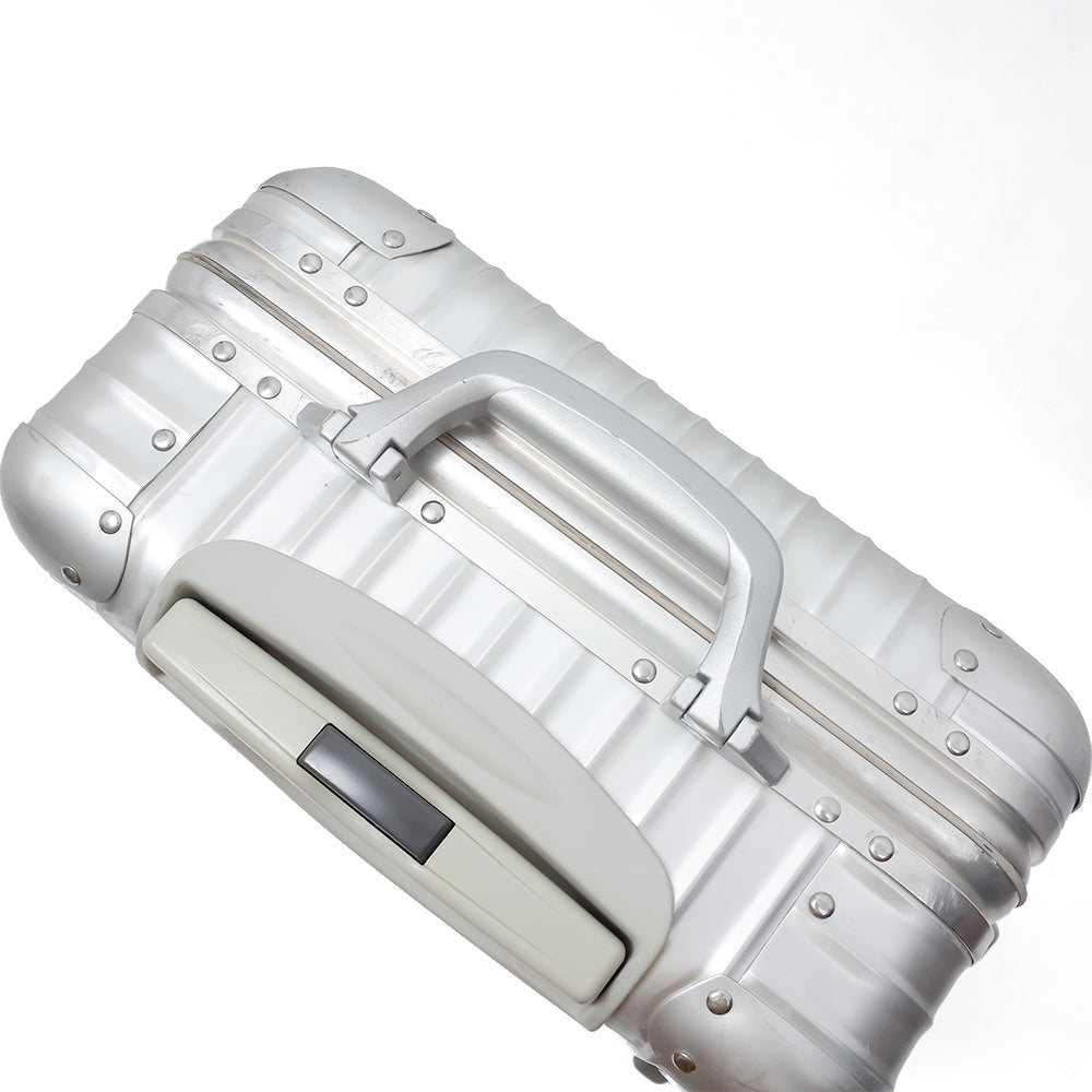 リモワ トパーズ 929.52-6 中古商品 32リットル 2輪 – リモワ(RIMOWA