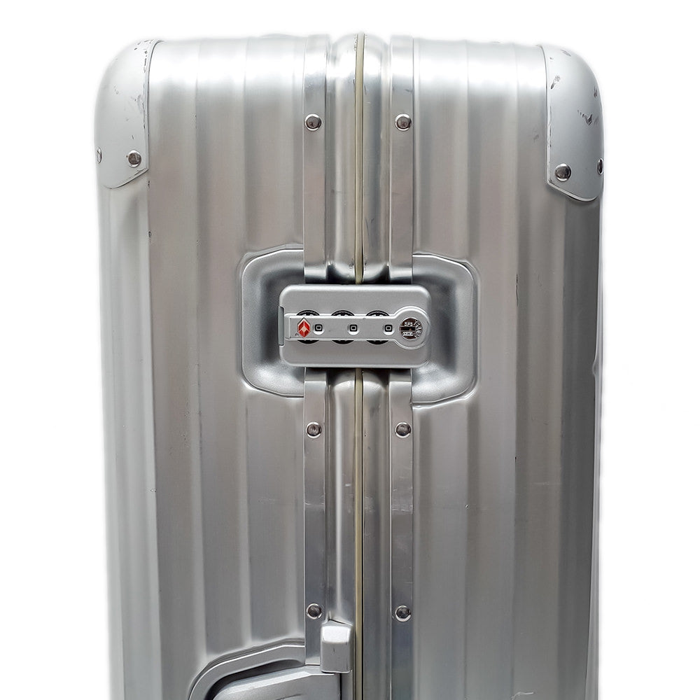 リモワ　トパーズ　中古商品　932.77-3　104リットル　4輪