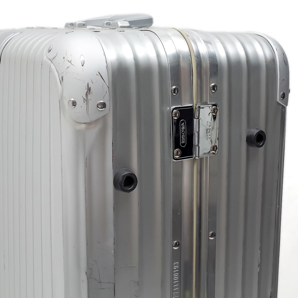 リモワ　トパーズ　中古商品　932.77-3　104リットル　4輪