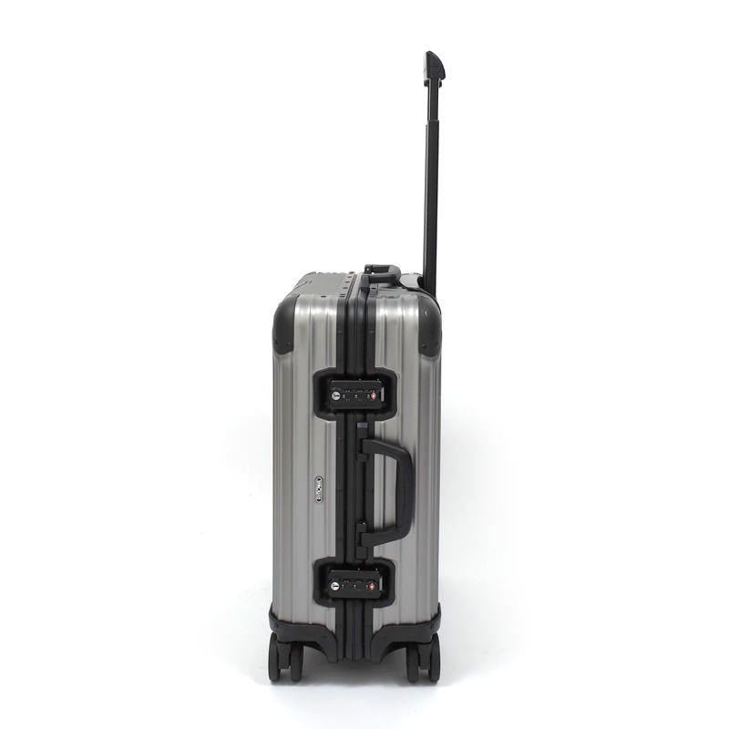 リモワ&モンクレール限定 45リットル 4輪 – リモワ(RIMOWA)専門通販