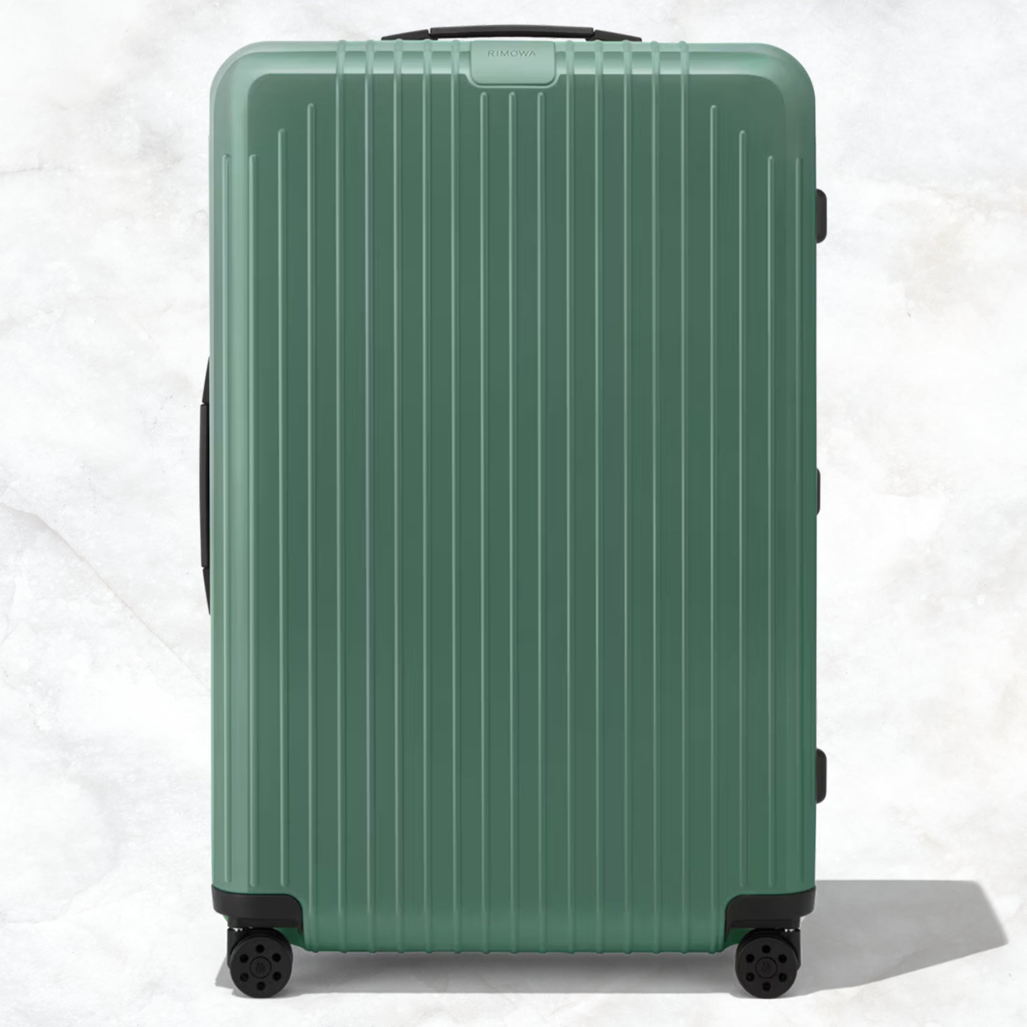 Essential Lite（エッセンシャルライト） – リモワ(RIMOWA)専門通販