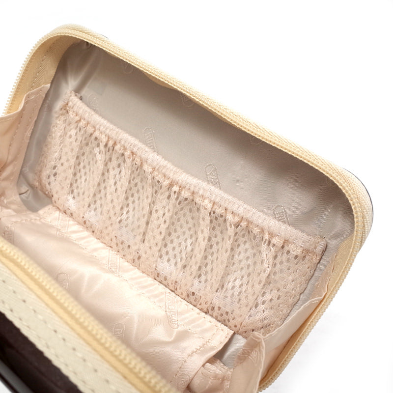 タイ航空限定 アメニティケース 在庫商品 ブラウン – リモワ(RIMOWA