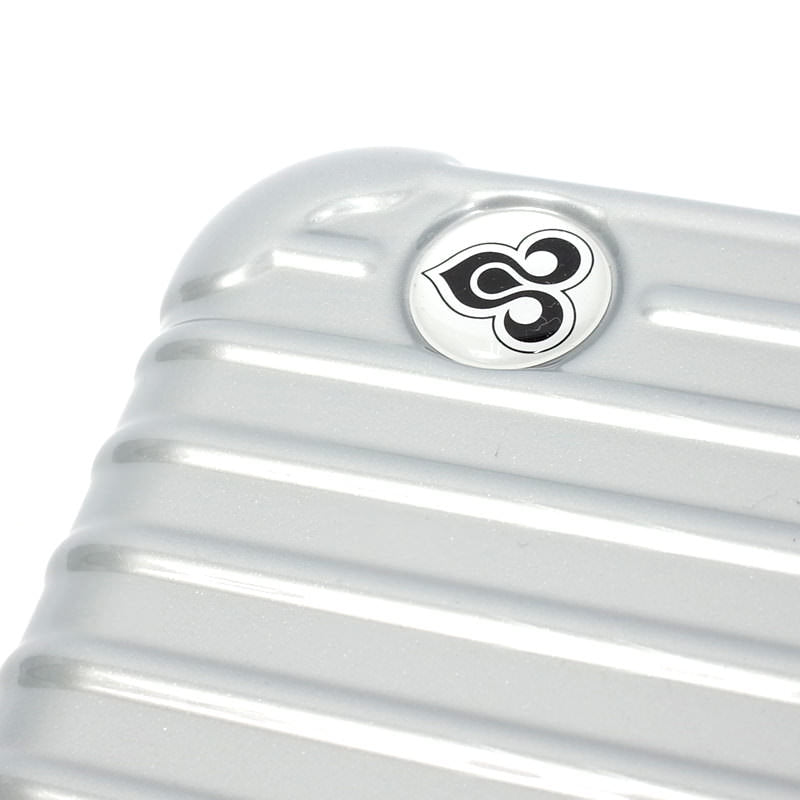 タイ航空限定 アメニティケース 在庫商品 シルバー – リモワ(RIMOWA