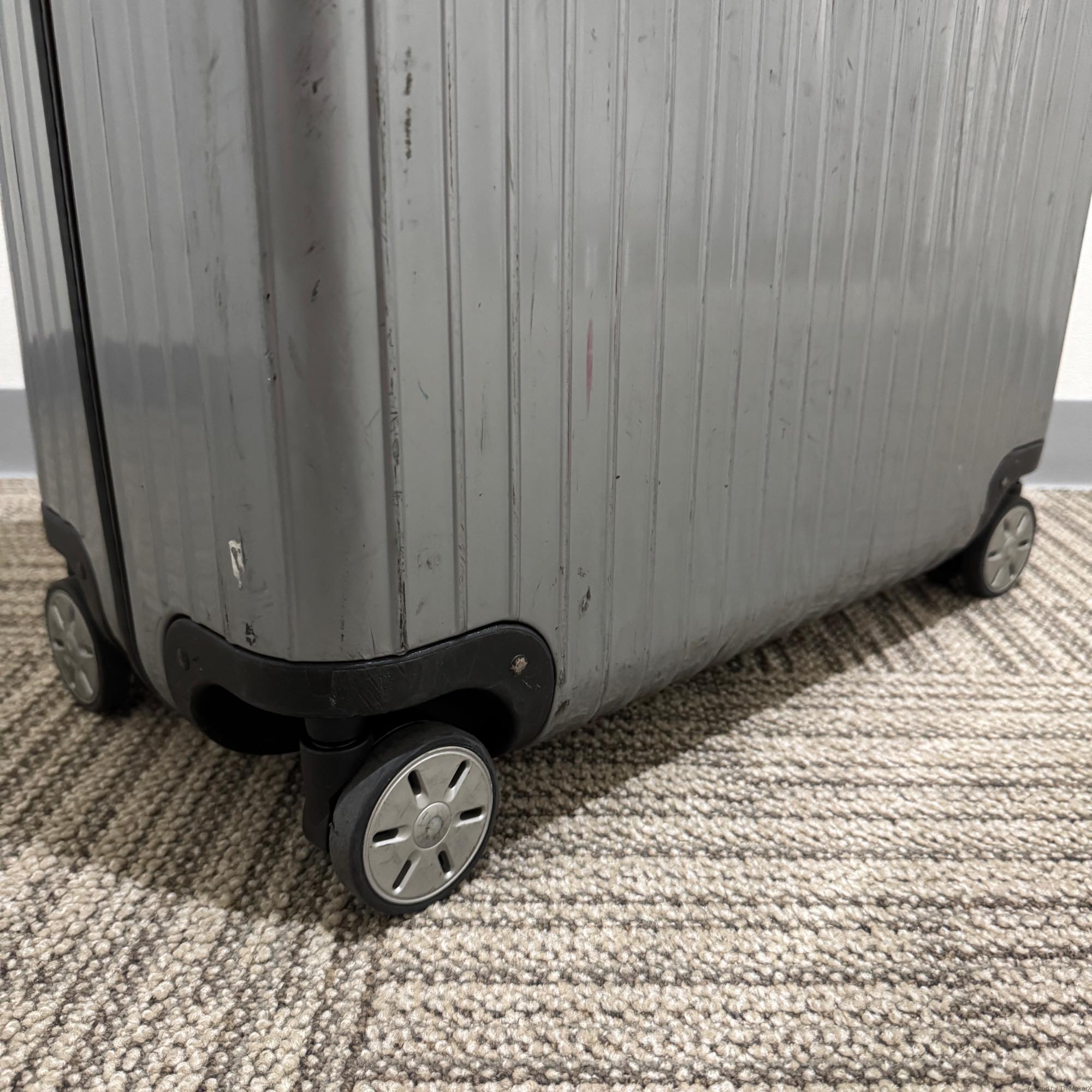 リモワ サルサ 876.77-4 107リットル ジャンク品 4輪 – リモワ(RIMOWA