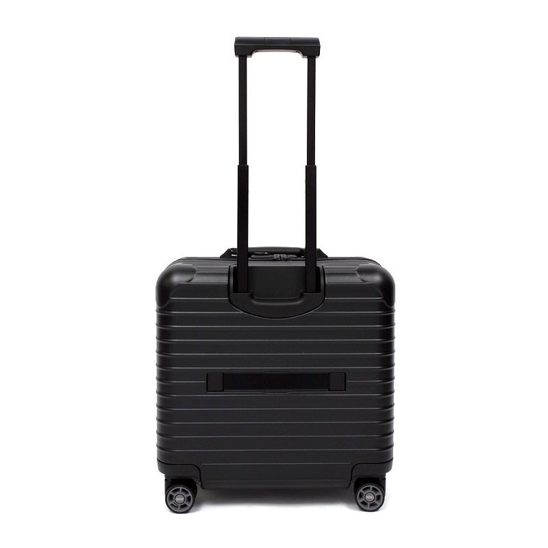 リモワ　サルサ　810.40.32.4　27リットル　アウトレット商品　4輪
